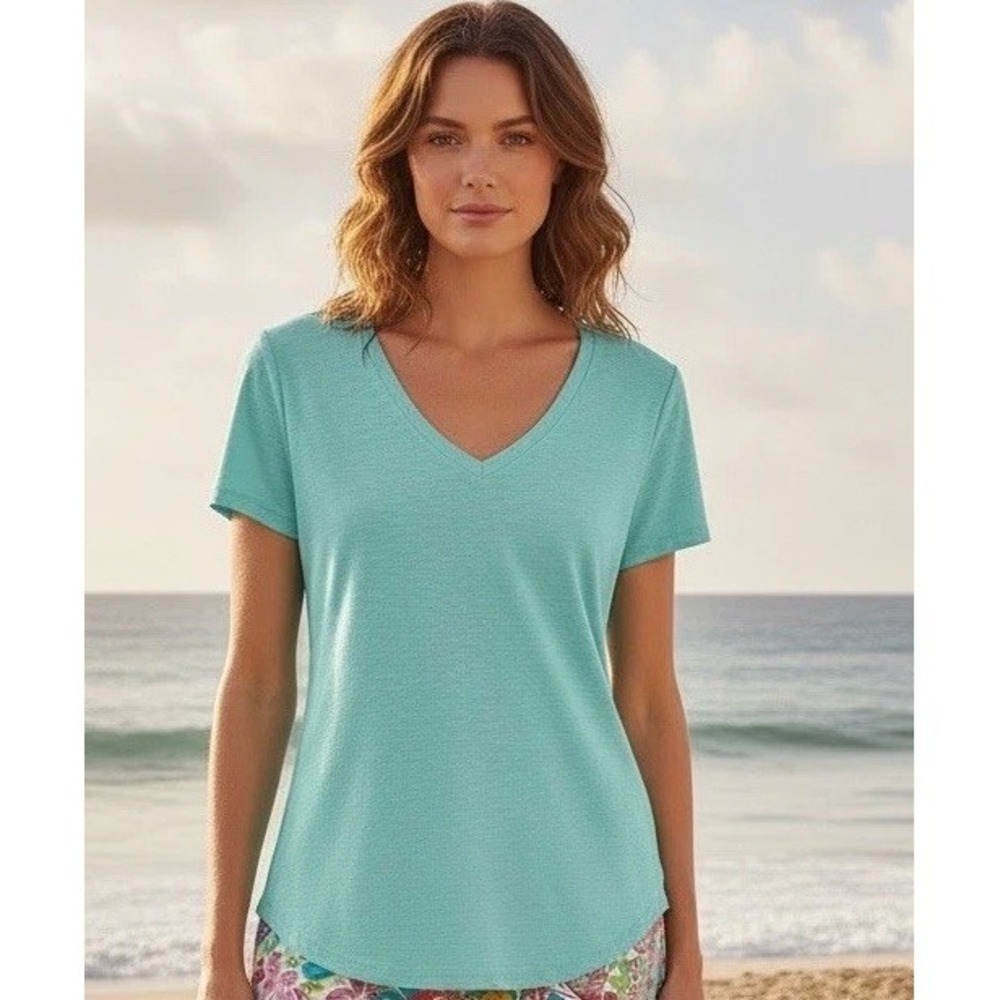 New Lilly Pulitzer New Etta Top V Neck Tee Size Medium Mint Solid T Shirt RARE